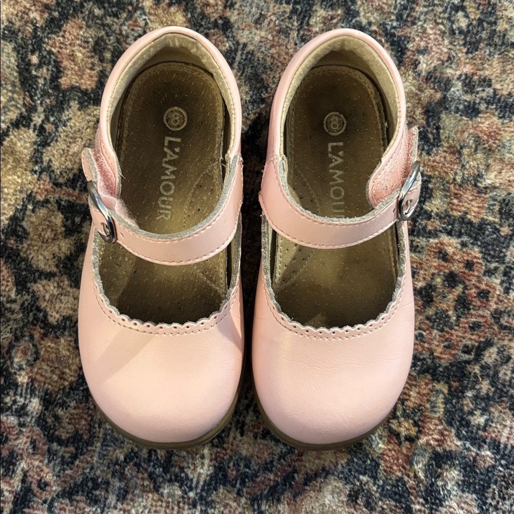 EUC L'amour Maryjane shoes 8 toddler